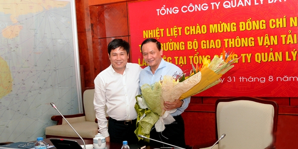 Thứ trưởng Bộ Giao thông vận tải - Nguyễn Nhật  đến thăm và làm việc với Tổng công ty Quản lý bay Việt Nam